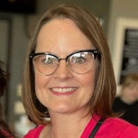Nicole L. Czarnomski