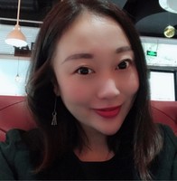 阴褚楚