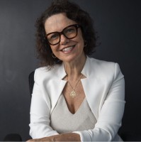 Cinthya M. S. Zanuzzi