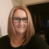 Suzanne White