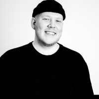 Roni L.