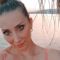 Esra Ö.
