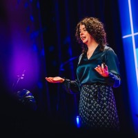 Kim van den Akker LL.M.