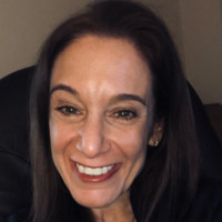 Lori Lennon