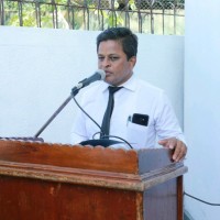 Samantha J Peiris
