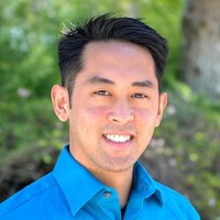 Victor Pham, Pe