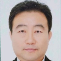 Yongwoo Lim