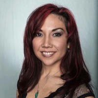 Lindy Cestone Spikes