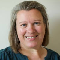 Lisa Travers