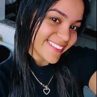 Caroline Santos