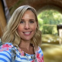 Jacqueline Warner