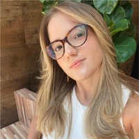 Karolina Neves