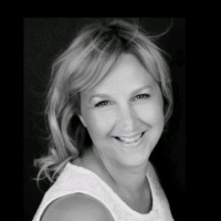 Claire Ray