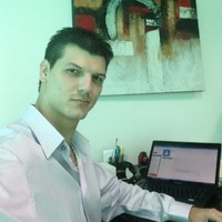 Carlos J. Araque C.
