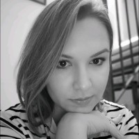 Mónika Miklós