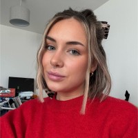 Chloe Bone