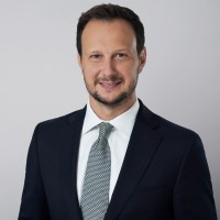 Dr. Dennis Imer