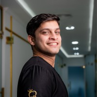 Dr. Farhan Farooq