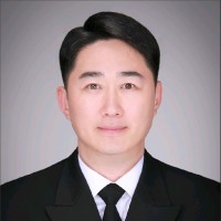 Chul Jun Hwang