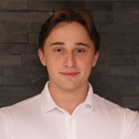 Nicklas V.