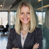 Julie Warner