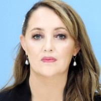 Tracey Peters