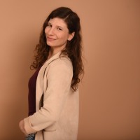 Sarah R. Anders