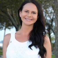 Nadia Eggers