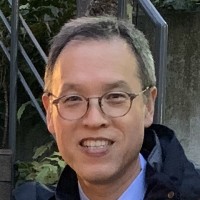 Yoshihiro Higashiuchi