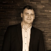 Peter Kirchhecker