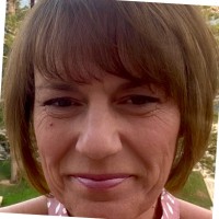Julie Hollins