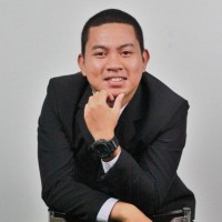 Maxwell B.