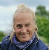 Pia Hell-Lindgren
