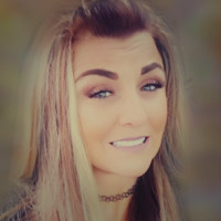 Amber Lincoln (Karnish)