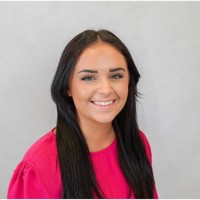 Julie Grund, Phr