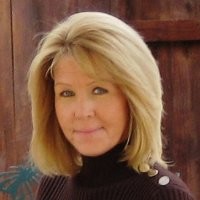 Theresa R Knox