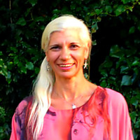 Michaela Benton