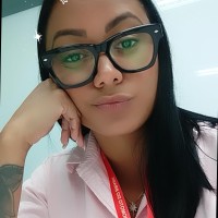 Bruna R.