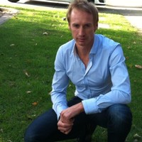 Simon Knowles