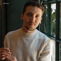 VINICIUS CAPARROZ