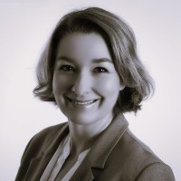 Dr. Julia Von Rumohr