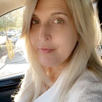 Toni Hall Curtis