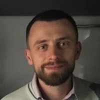 Володимир Наумов