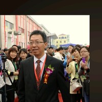 杨立新
