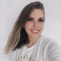 Thais Kubia