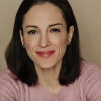 Vivian Davidson-Castro