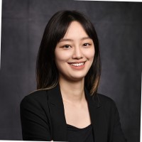 Xinyu Hu