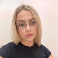 Yana Kharlamova