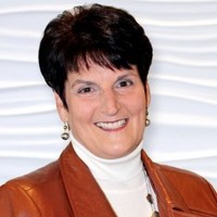 Lynn M Johnson