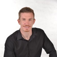 Yannik Engel
